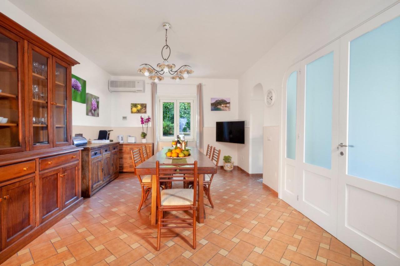 Casa Sorrento, Immerso Nel Verde A Pochi Passi Dal Centro Exterior foto