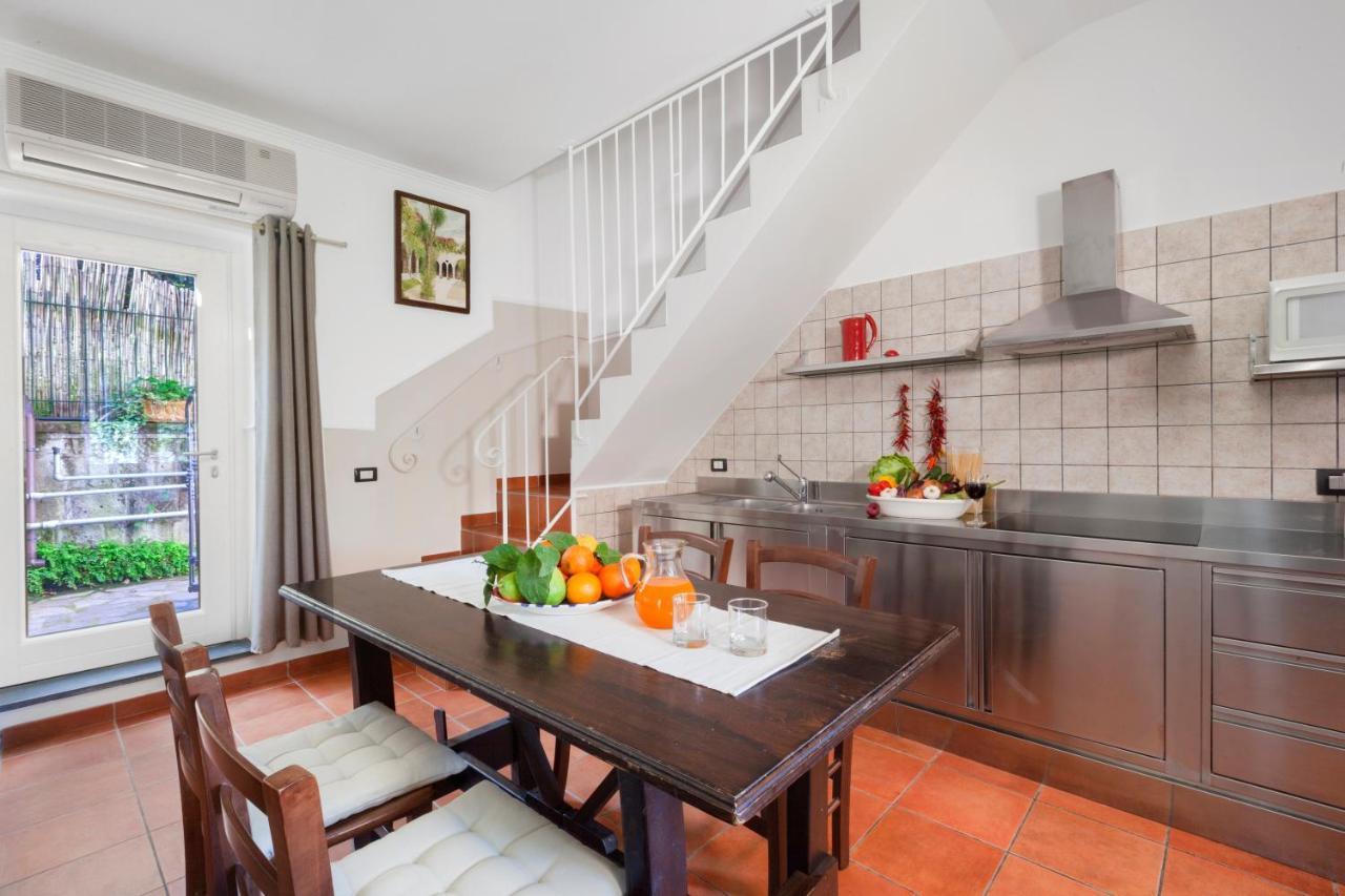 Casa Sorrento, Immerso Nel Verde A Pochi Passi Dal Centro Exterior foto